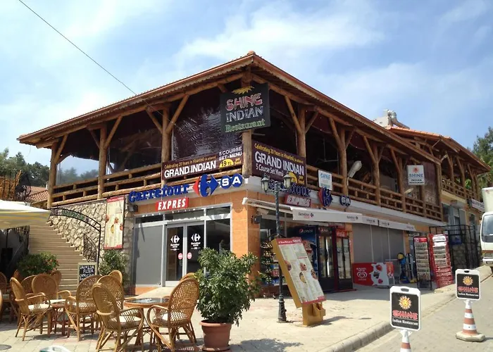 Lycian Hotel *