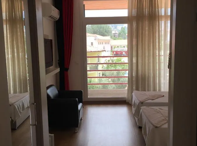 Lycian Hotel *